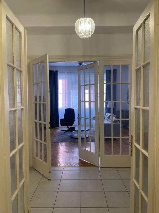 3 Bedroom By The Parliament Apartamento Budapest